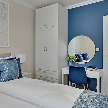 Bulvar By The Sea By Lion Apartment