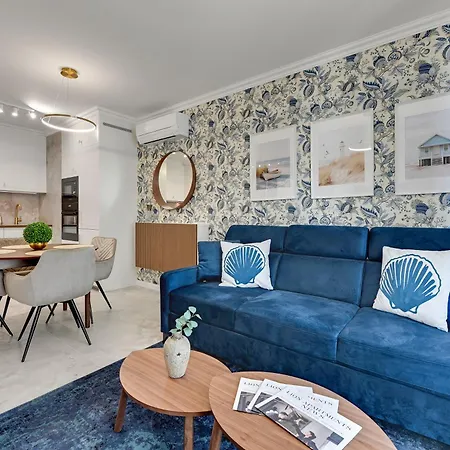 Bulvar By The Sea By Lion Apartment