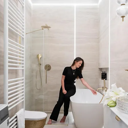 Bulvar By The Sea By Lion * Gdansk