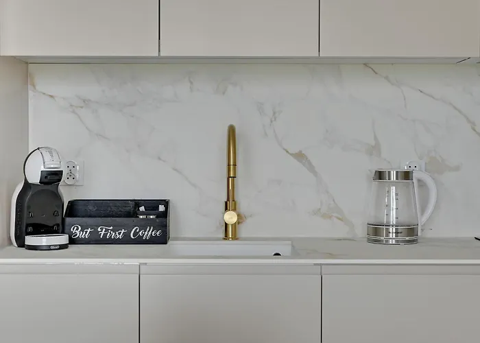 Bulvar By The Sea By Lion * 格但斯克