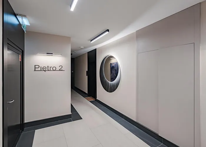 Bulvar By The Sea By Lion