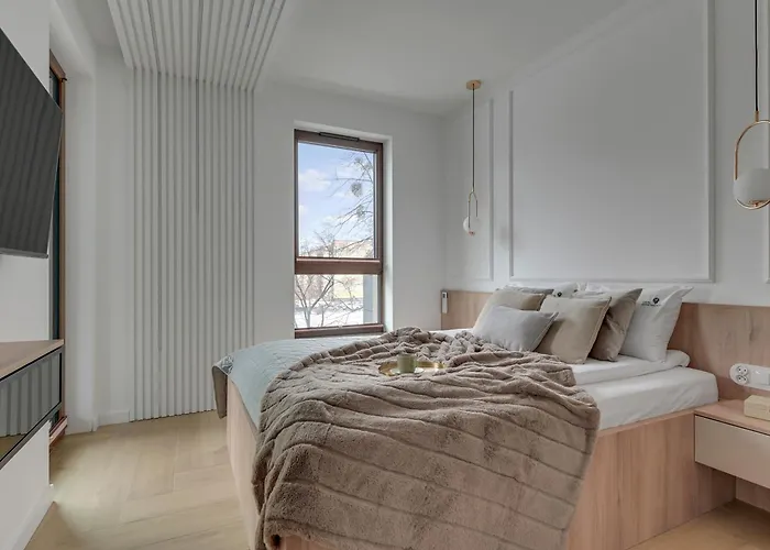 Bulvar By The Sea By Lion * 格但斯克